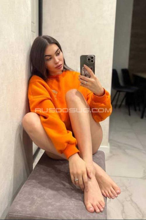 Проститутка Нина, Питера у метро Площадь Александра Невского